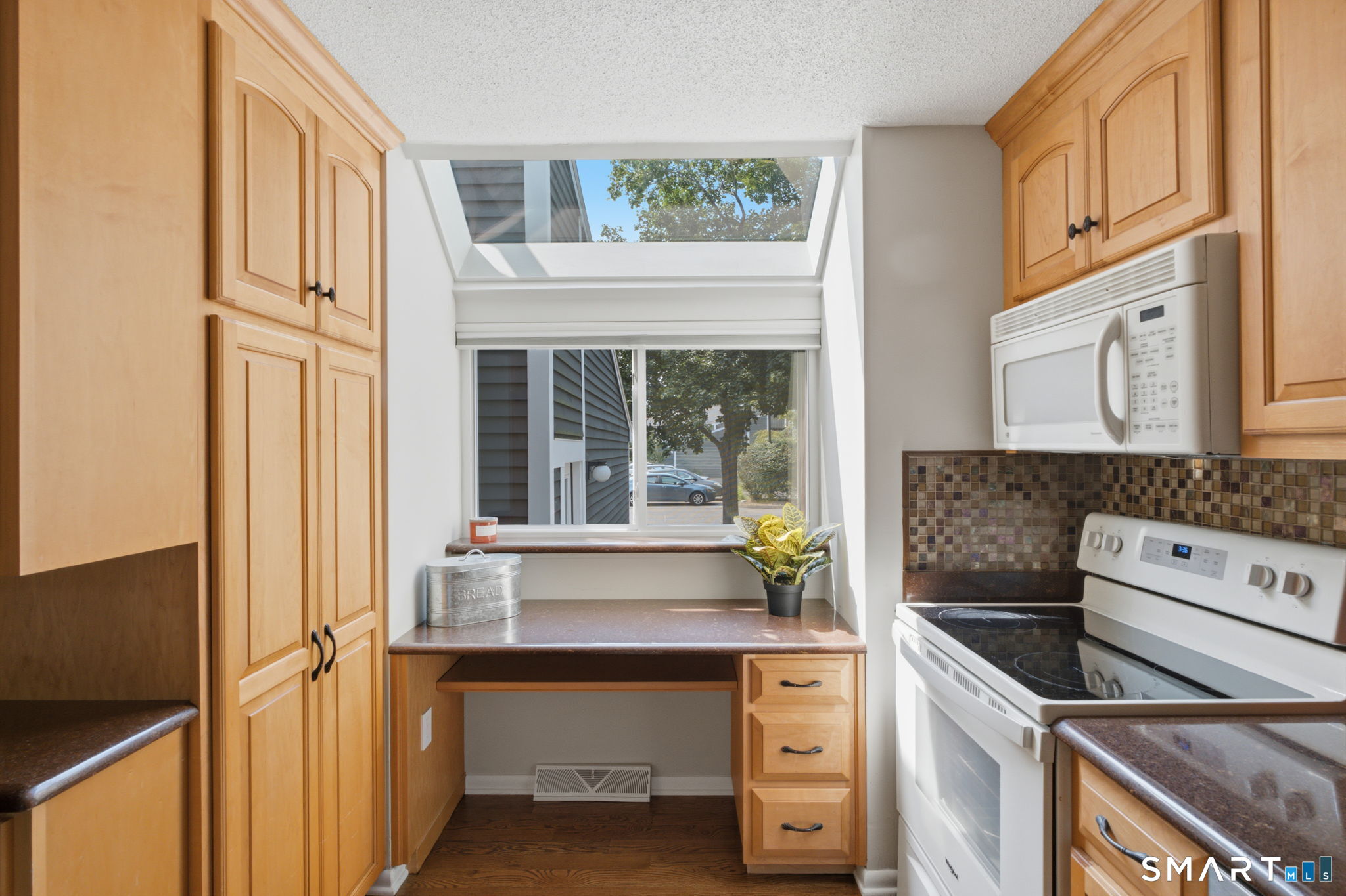 126 Hopmeadow Street Simsbury CT 06089