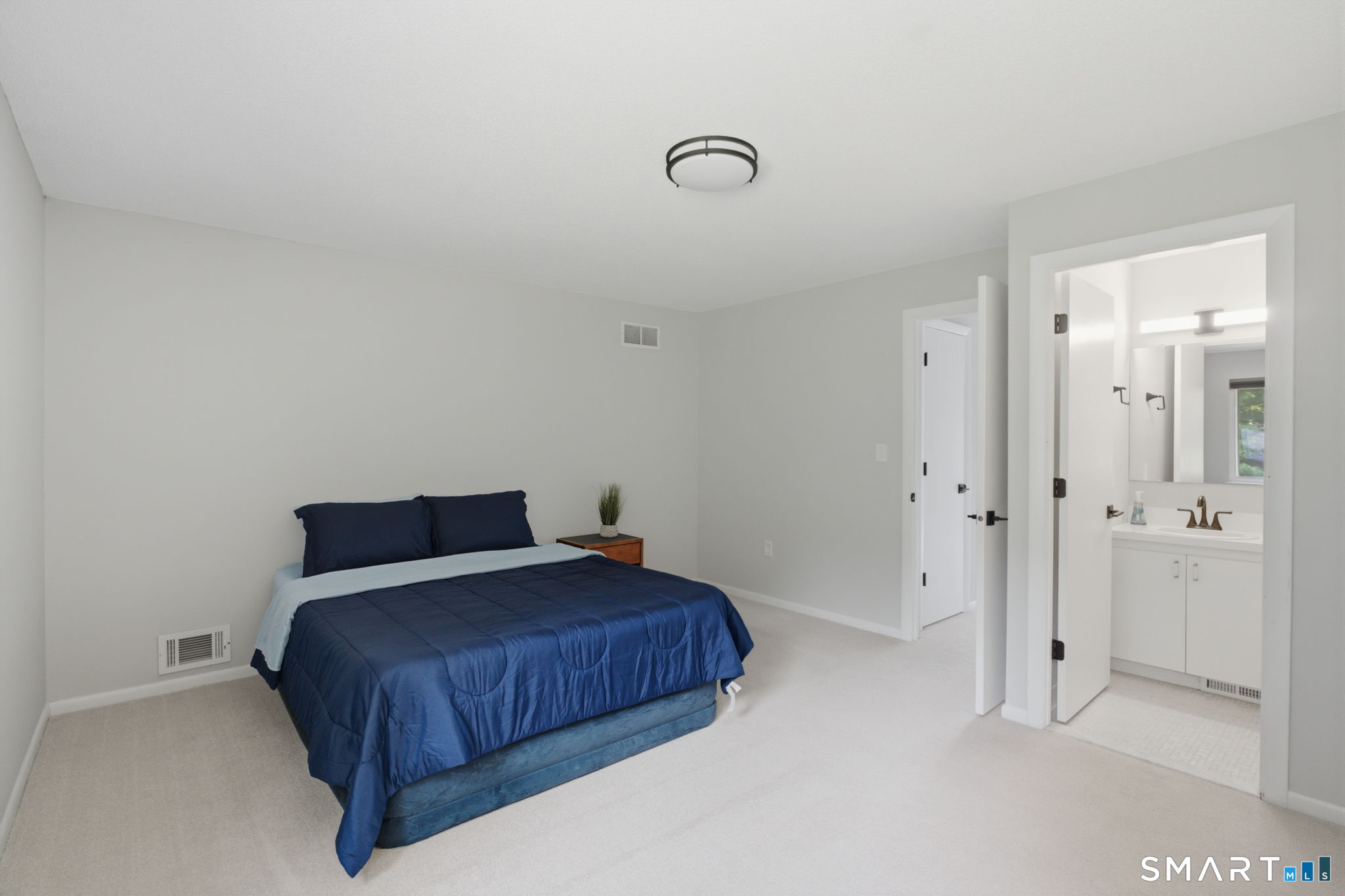 126 Hopmeadow Street Simsbury CT 06089