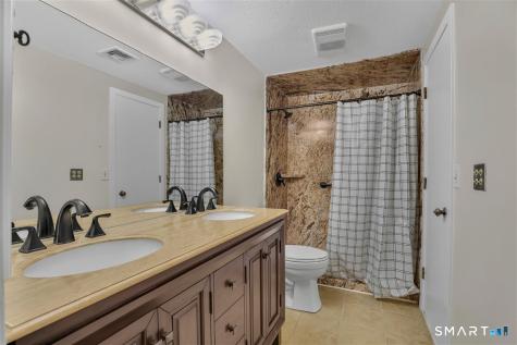 10 Valley Run Drive Cromwell CT 06416