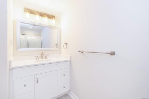 12 Castle Rock Branford CT 06405