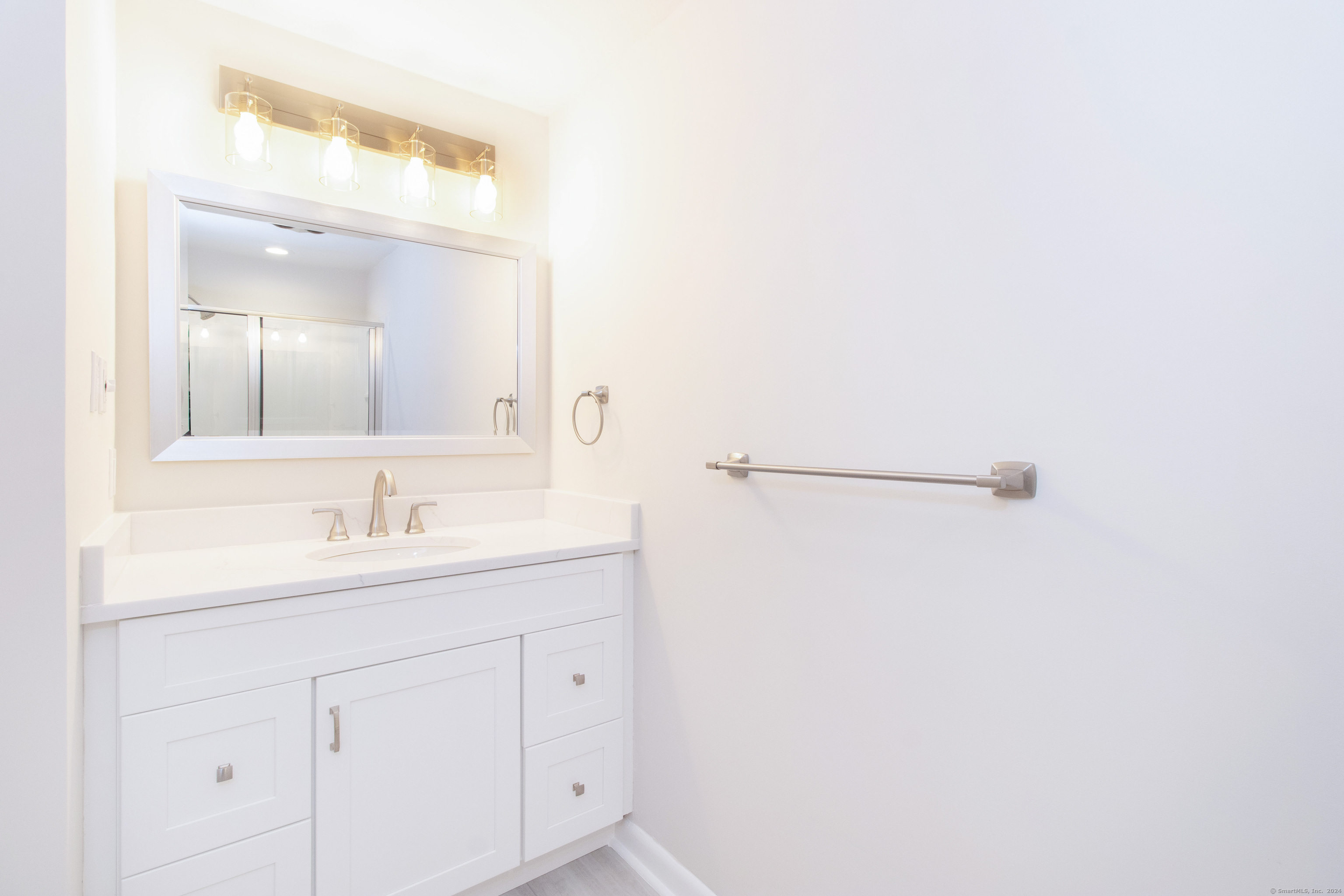 12 Castle Rock Branford CT 06405