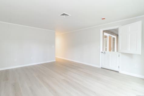 12 Castle Rock Branford CT 06405