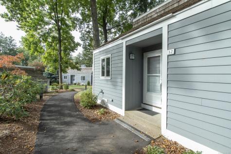 12 Castle Rock Branford CT 06405