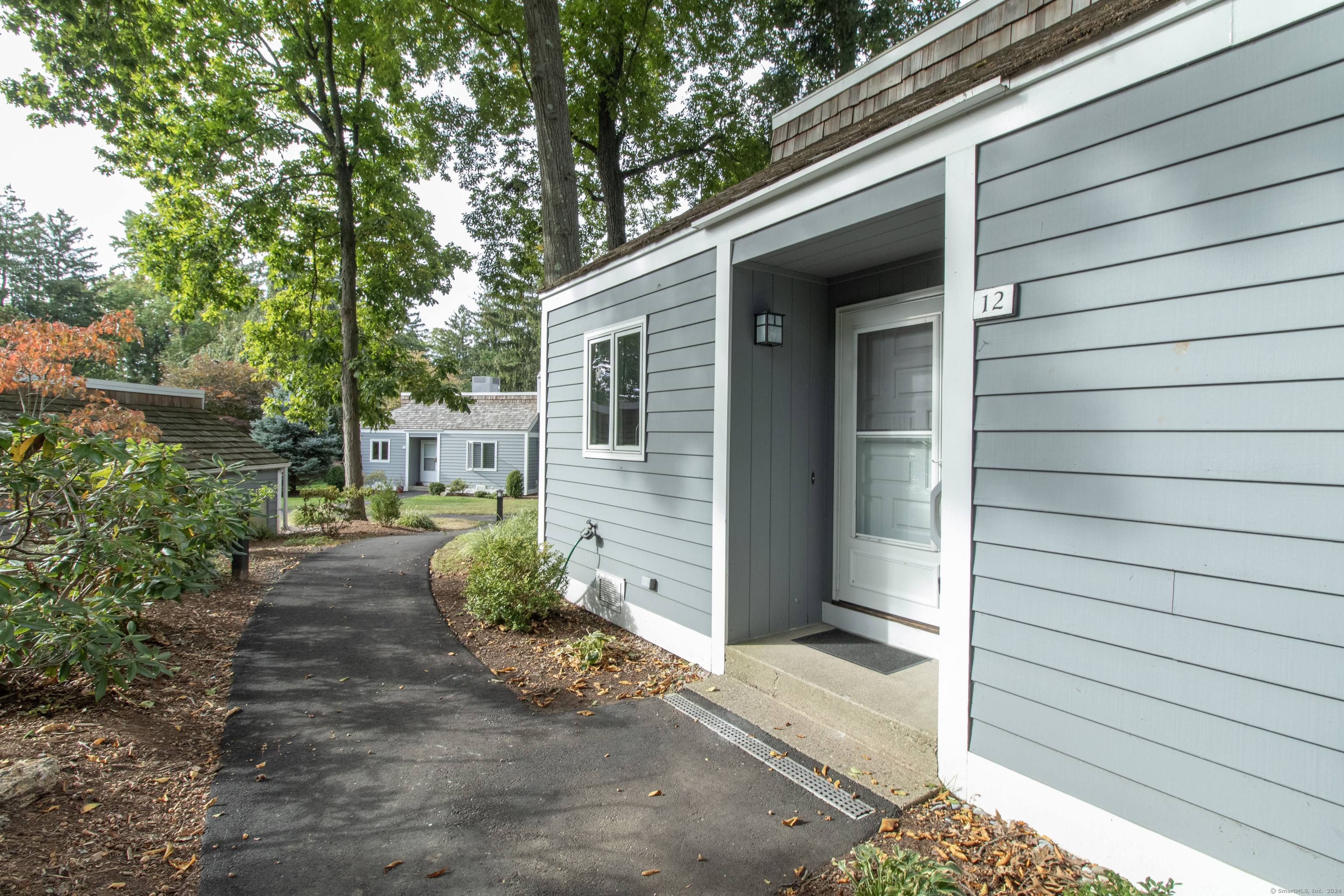 12 Castle Rock Branford CT 06405
