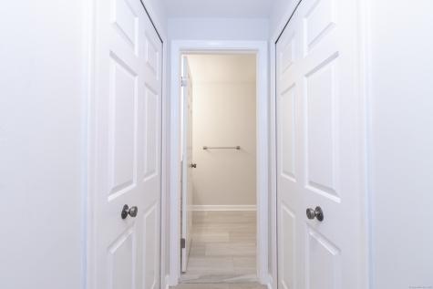 12 Castle Rock Branford CT 06405
