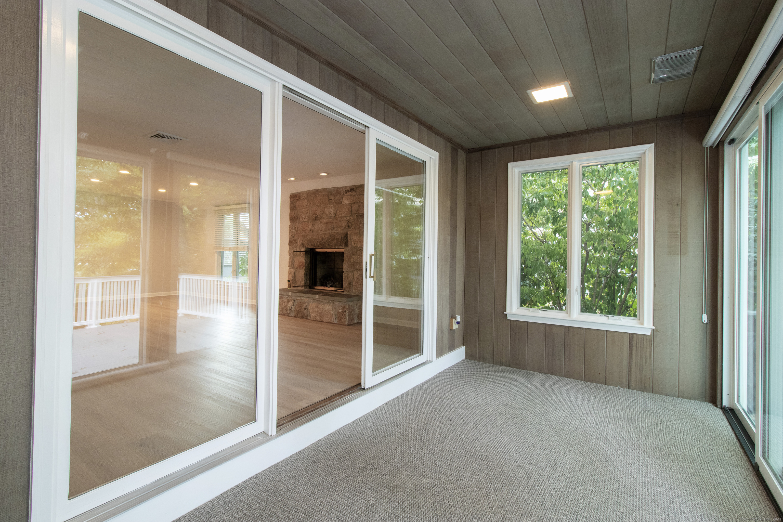 12 Castle Rock Branford CT 06405
