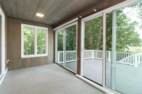 12 Castle Rock Branford CT 06405