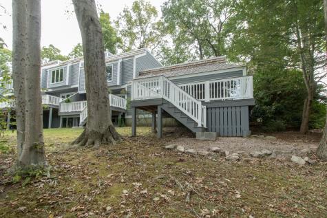 12 Castle Rock Branford CT 06405
