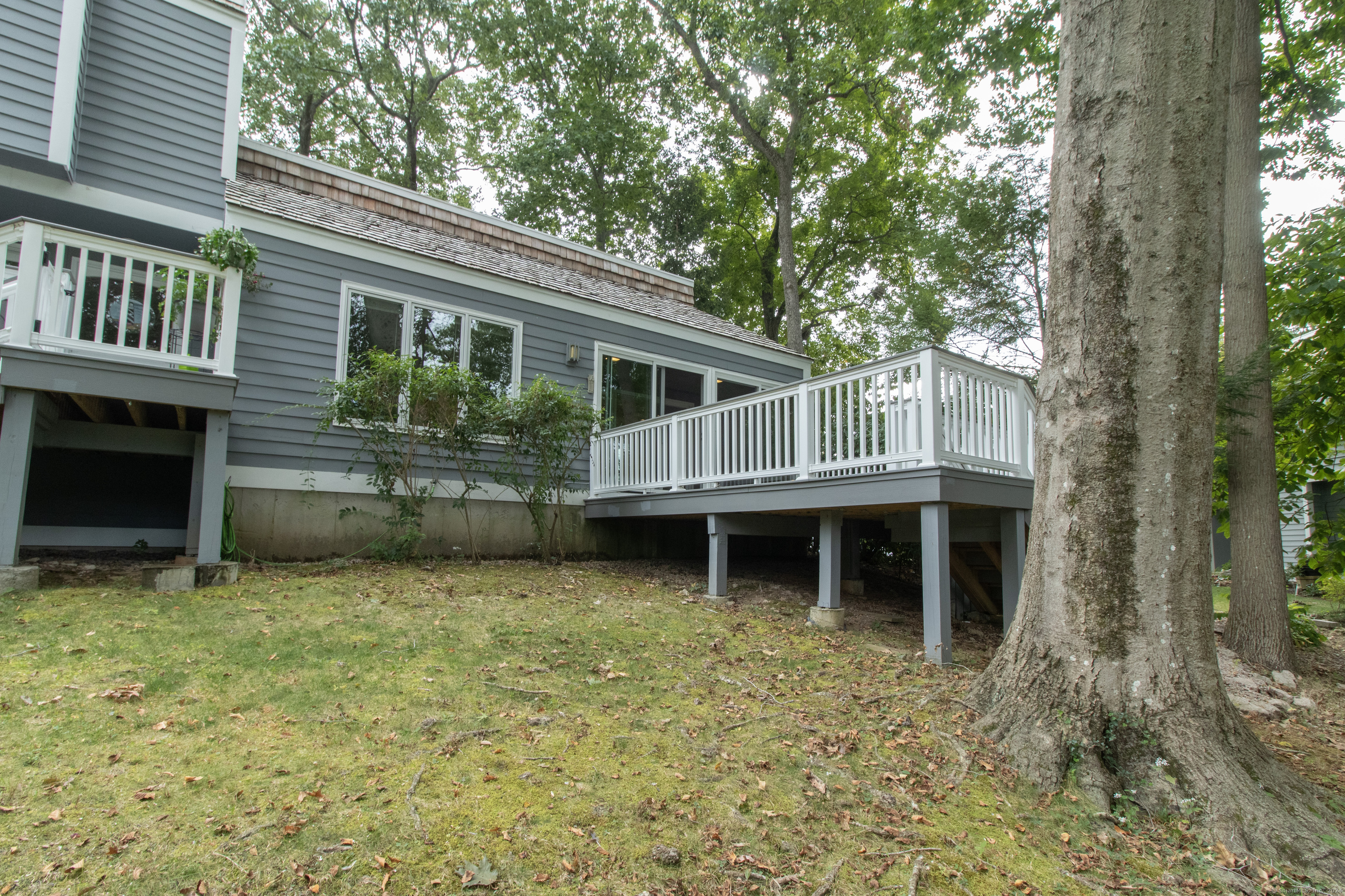 12 Castle Rock Branford CT 06405