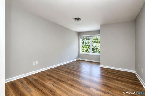 21227 Arganese Place Trumbull CT 06611