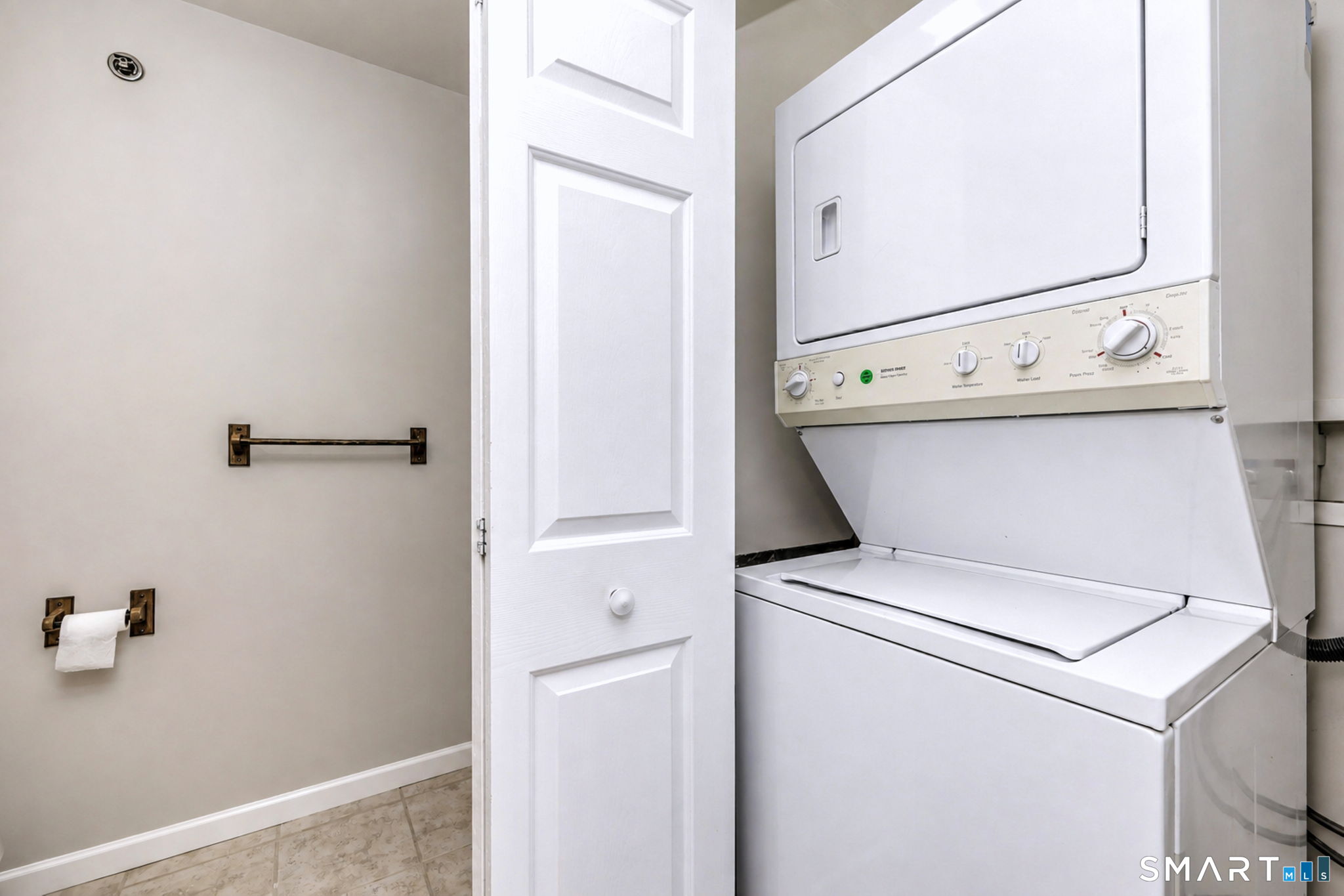 21227 Arganese Place Trumbull CT 06611
