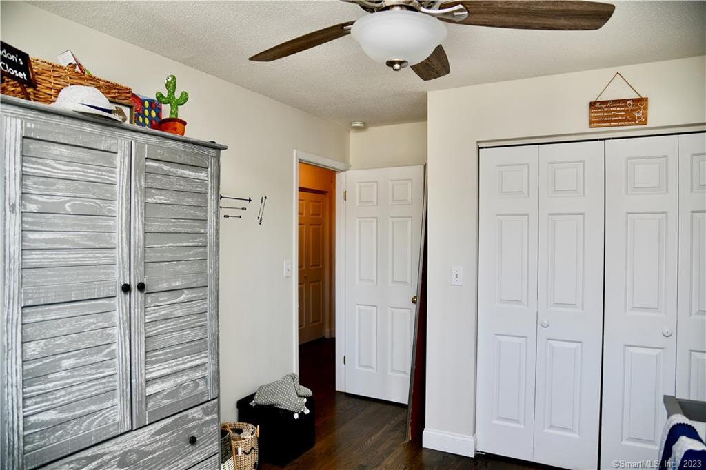 3 Lakeview Drive Branford CT 06405