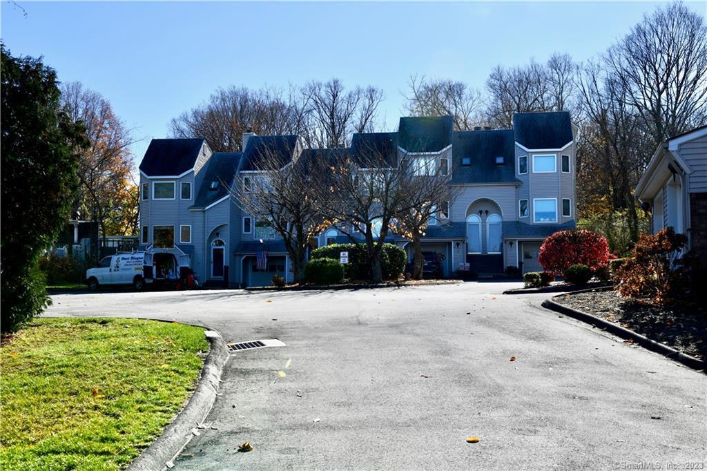 3 Lakeview Drive Branford CT 06405