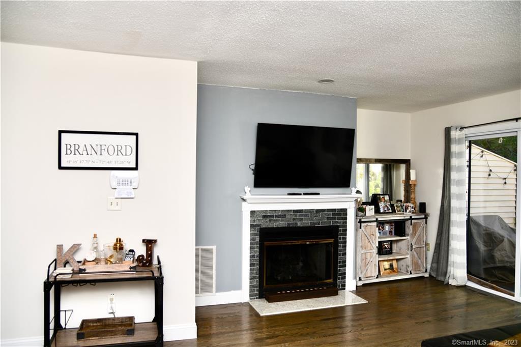 3 Lakeview Drive Branford CT 06405