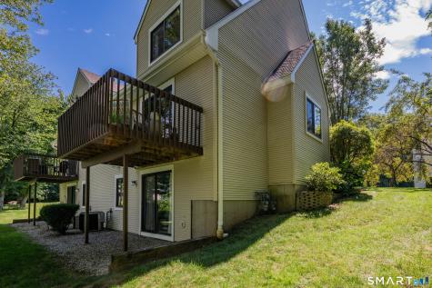 15 Stream Court Farmington CT 06032
