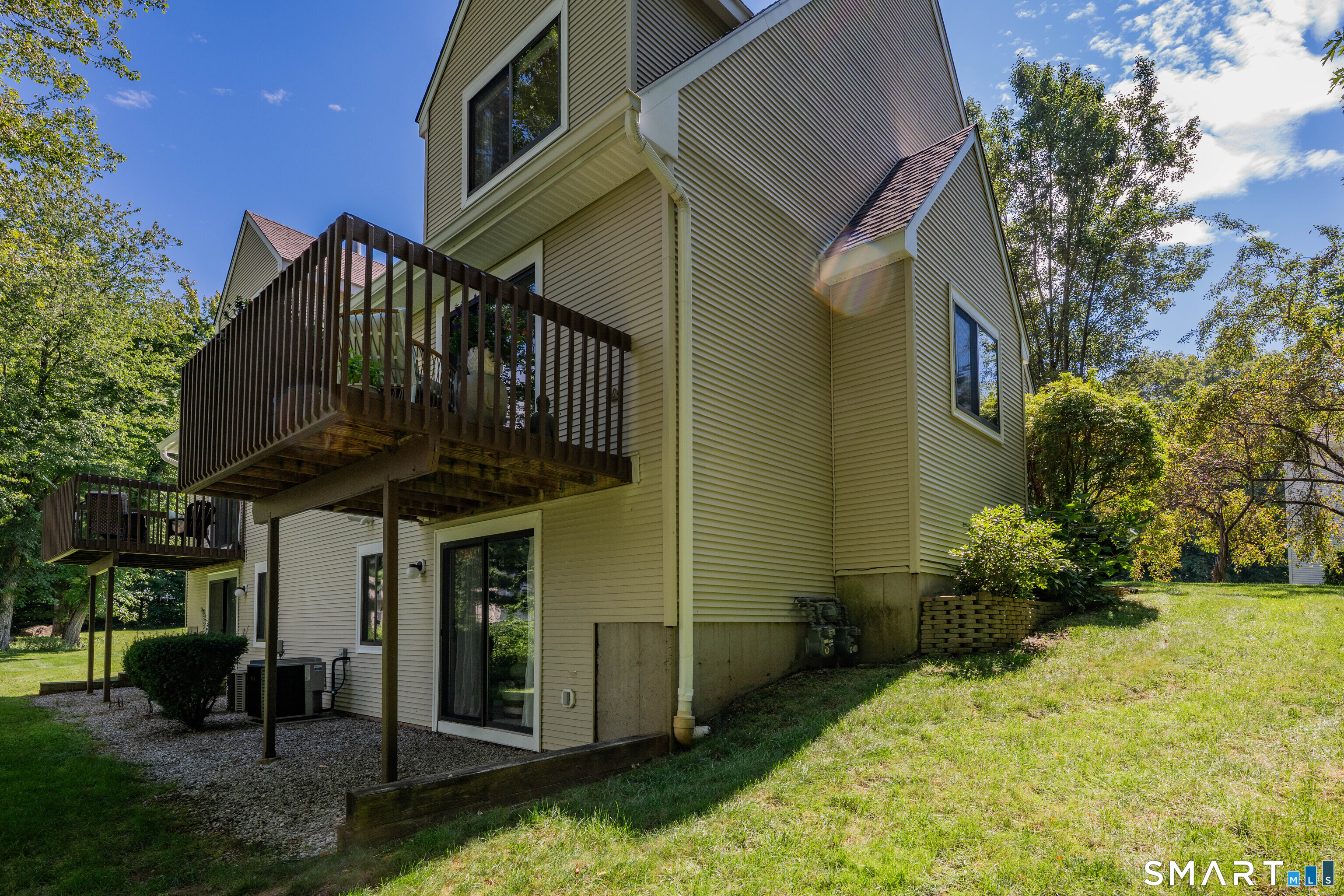 15 Stream Court Farmington CT 06032