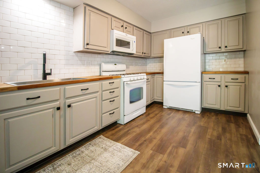 402 Larkspur Farm Road Torrington CT 06790