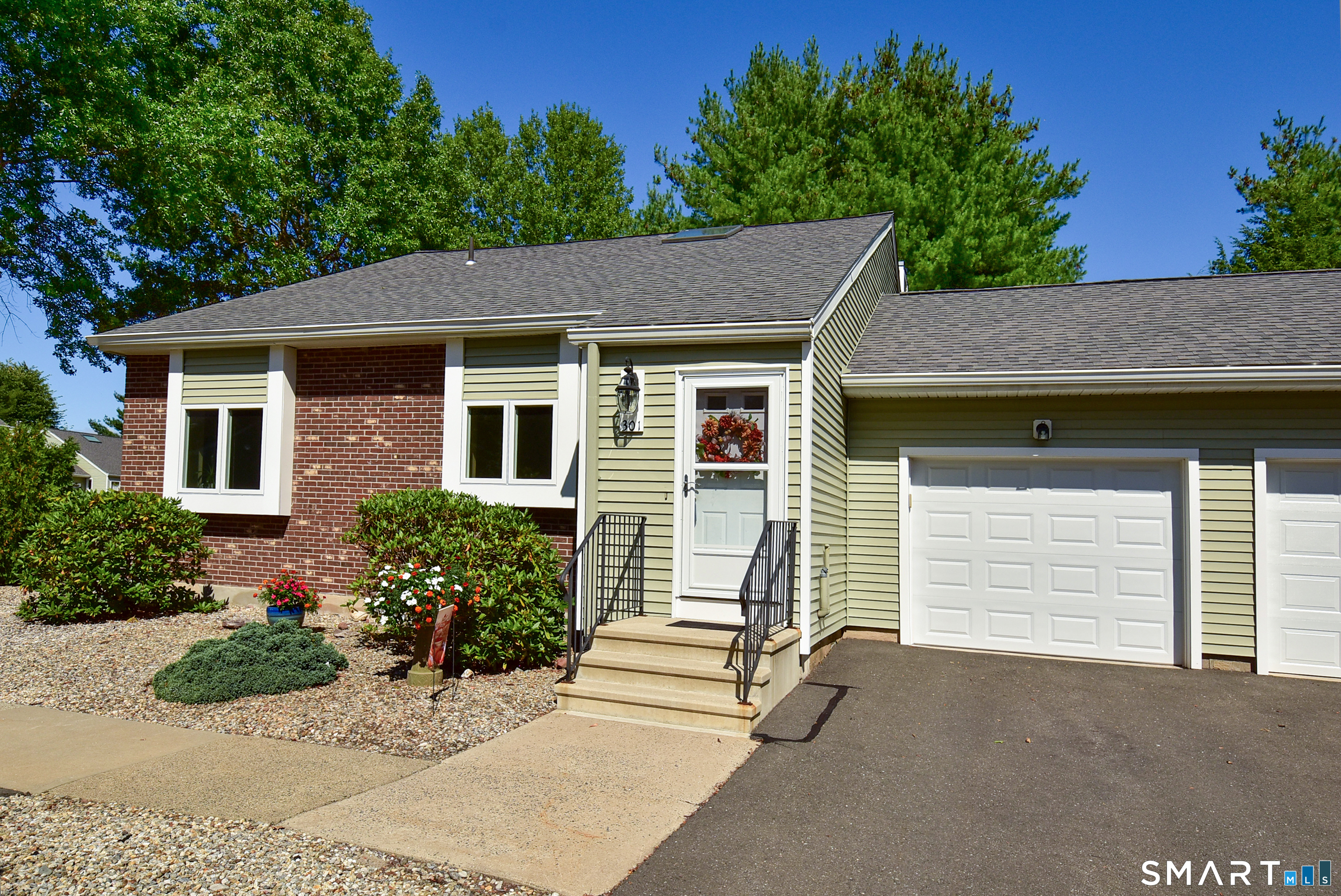 301 Sand Stone Drive South Windsor CT 06074