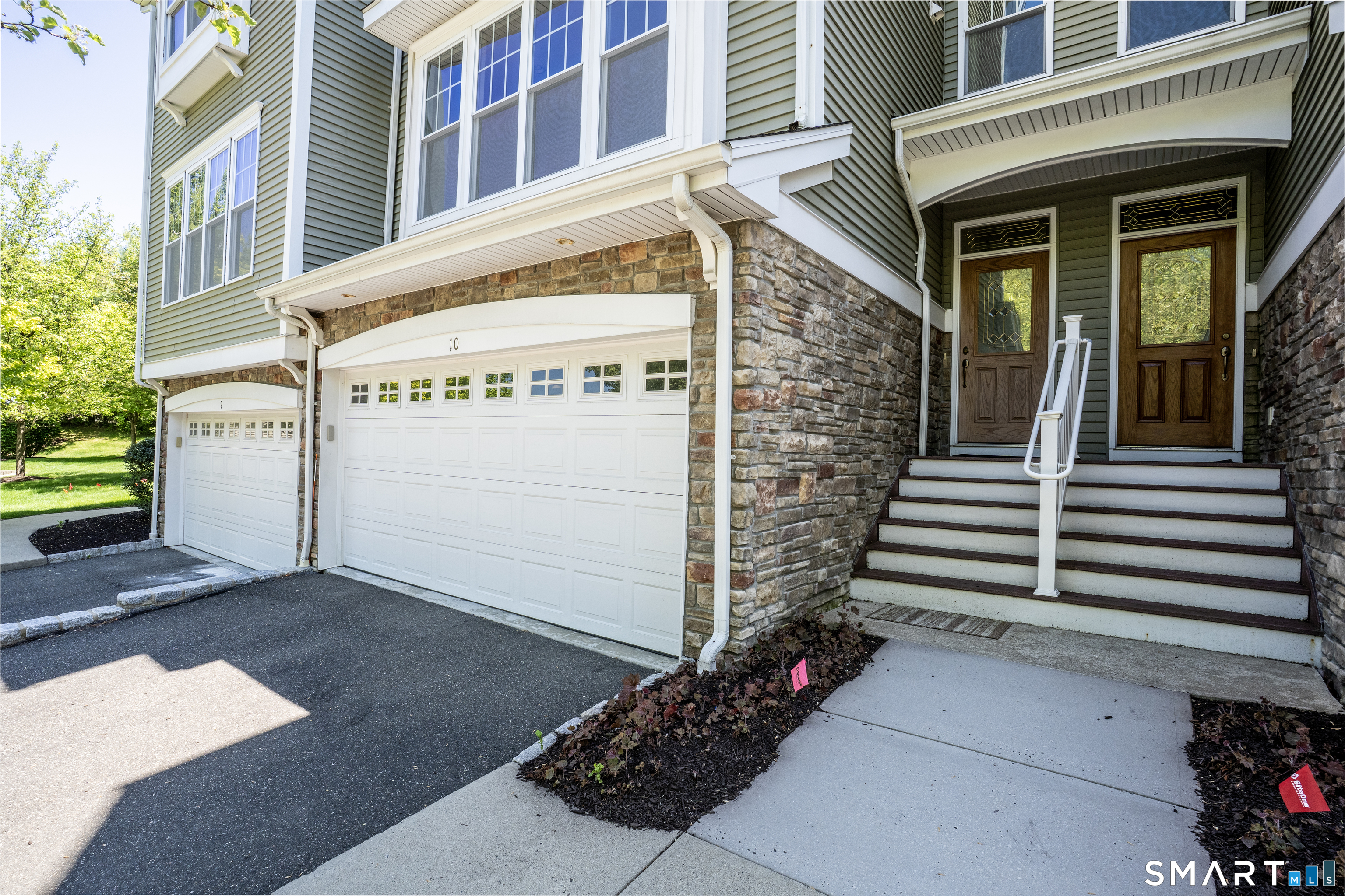 10 Lawrence Avenue Danbury CT 06810
