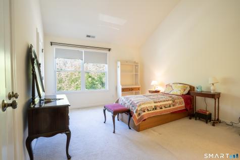 10 Lawrence Avenue Danbury CT 06810