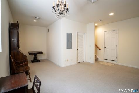 10 Lawrence Avenue Danbury CT 06810