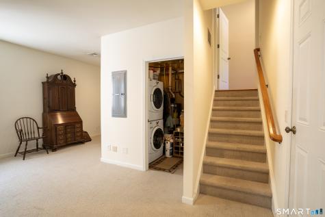 10 Lawrence Avenue Danbury CT 06810