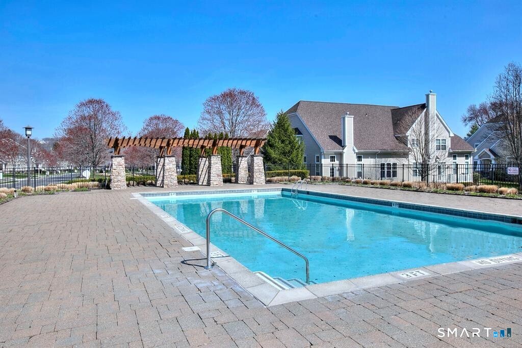 10 Lawrence Avenue Danbury CT 06810