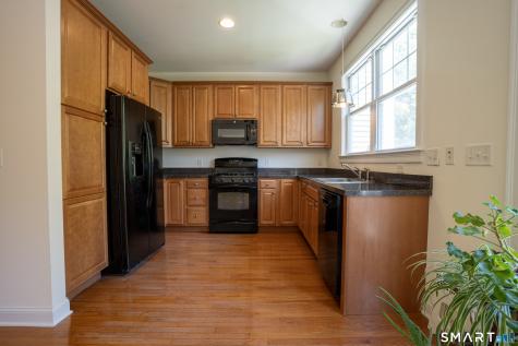 10 Lawrence Avenue Danbury CT 06810