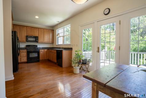 10 Lawrence Avenue Danbury CT 06810