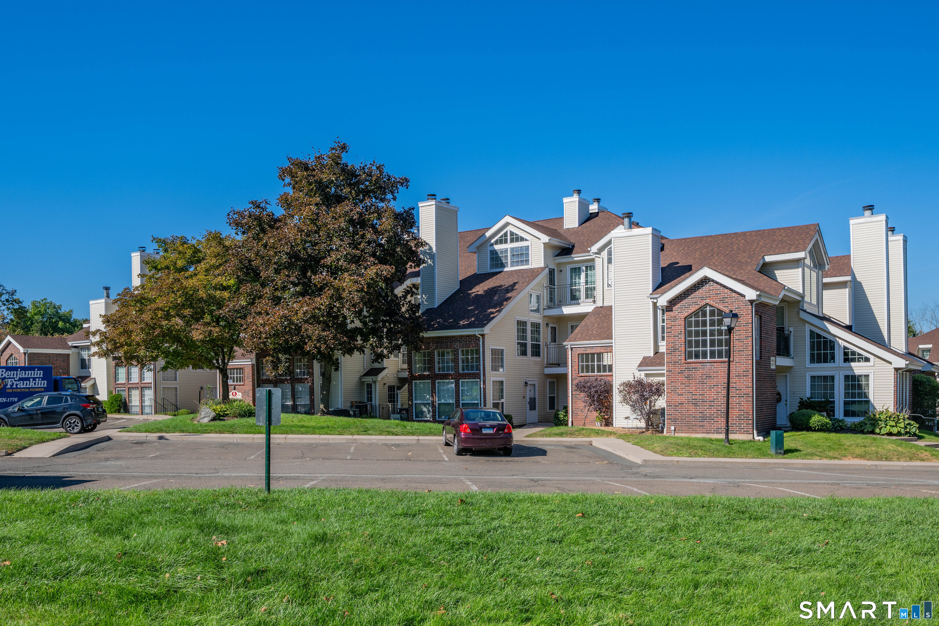 87 Carriage Crossing Lane Middletown CT 06457