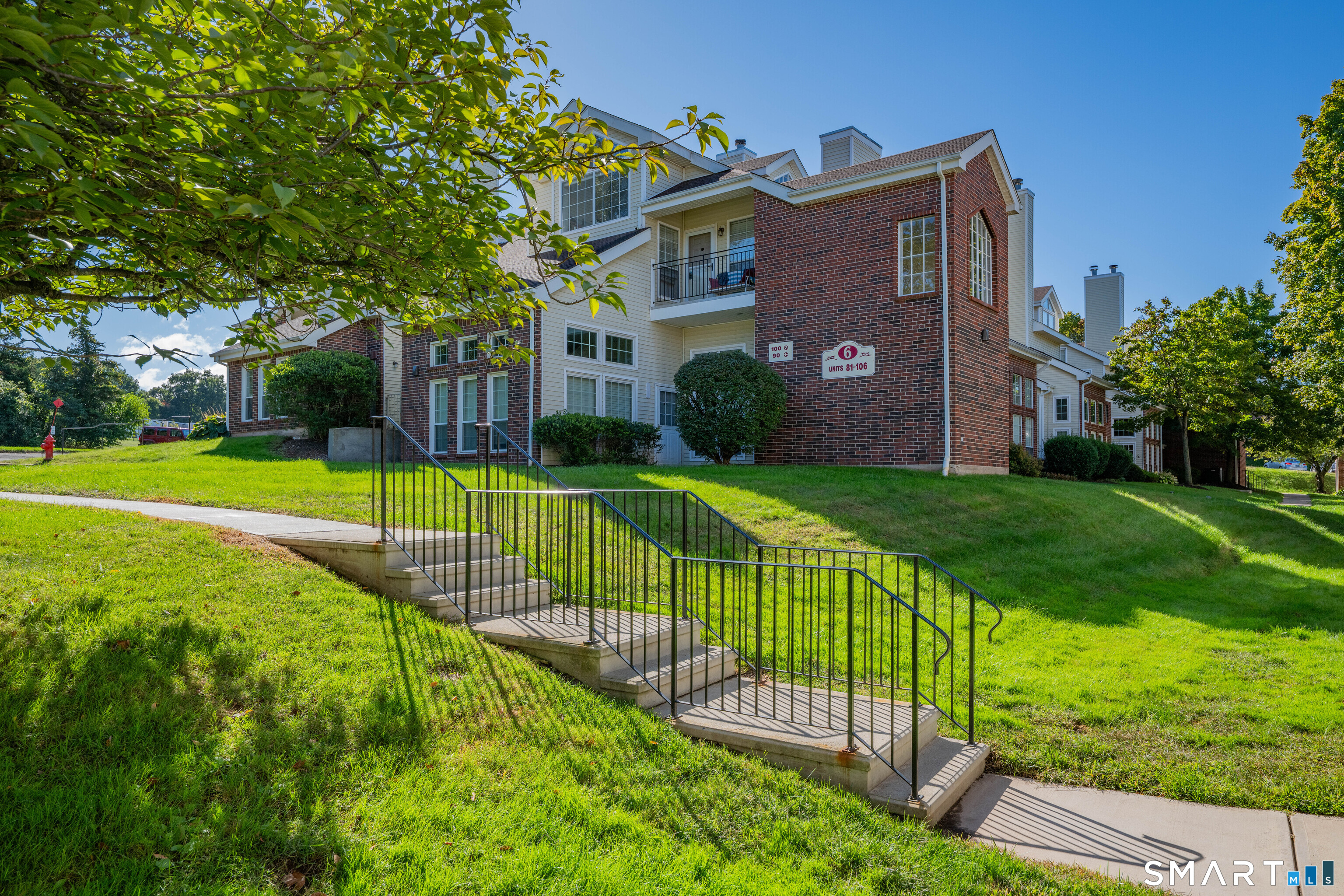 87 Carriage Crossing Lane Middletown CT 06457