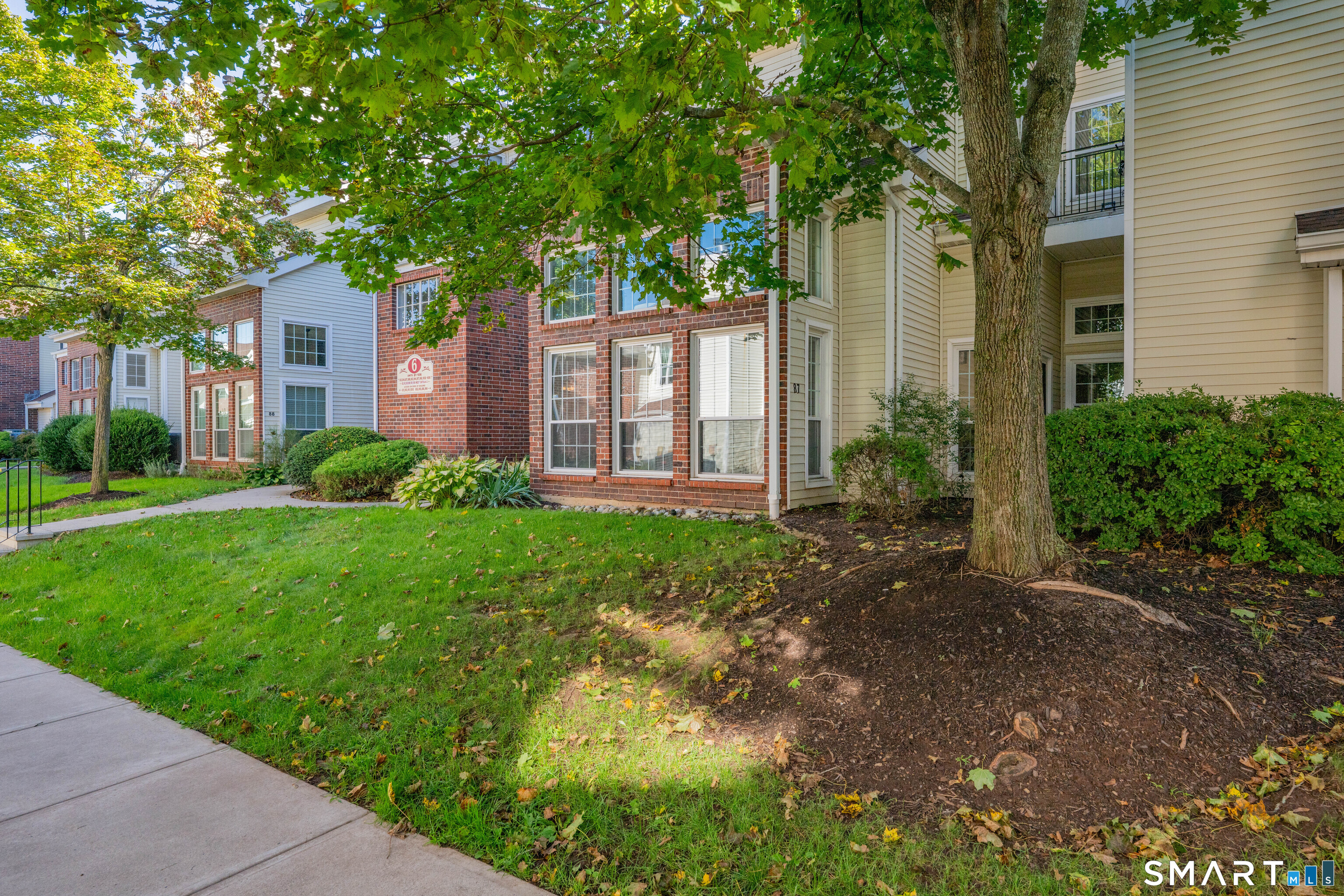 87 Carriage Crossing Lane Middletown CT 06457