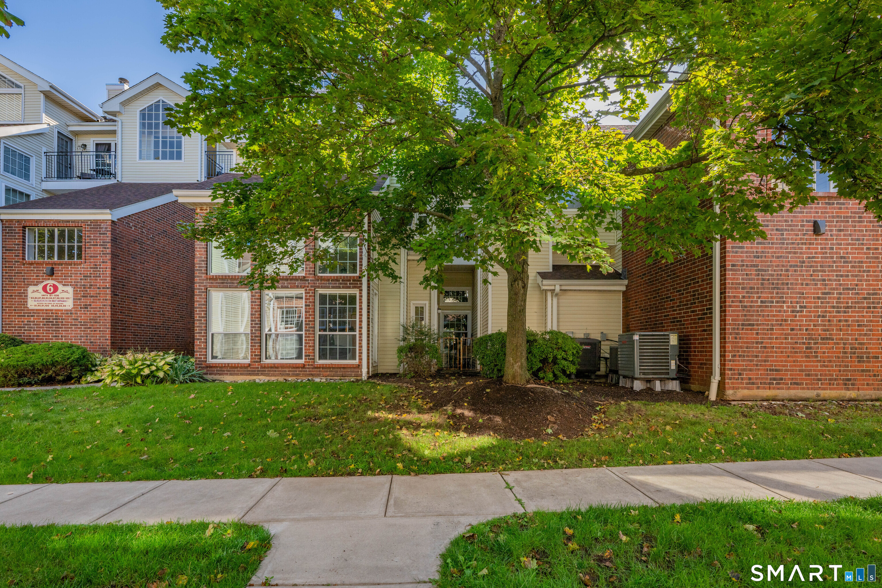 87 Carriage Crossing Lane Middletown CT 06457