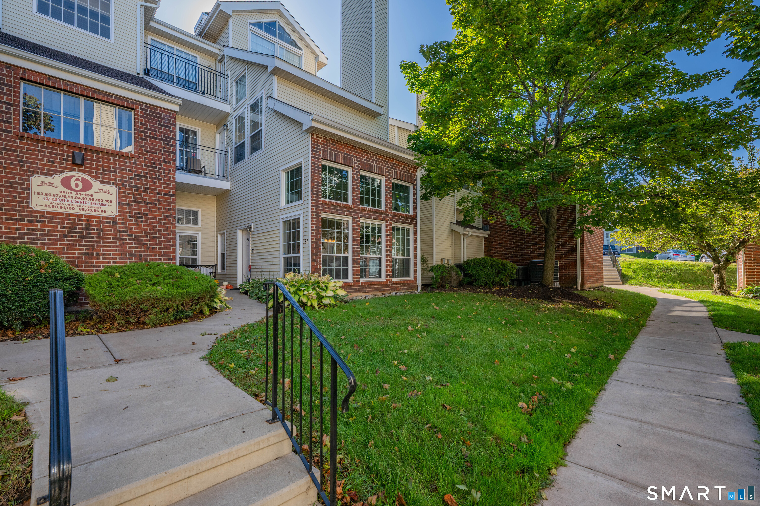 87 Carriage Crossing Lane Middletown CT 06457