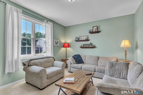 63 Cobblestone Court Newington CT 06111