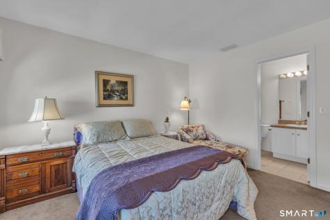 63 Cobblestone Court Newington CT 06111