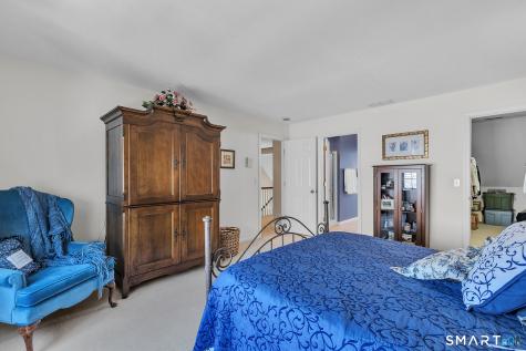 63 Cobblestone Court Newington CT 06111