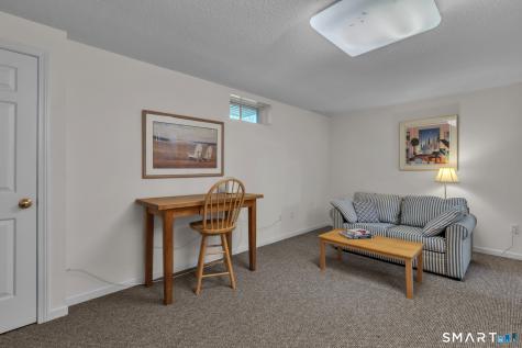 63 Cobblestone Court Newington CT 06111