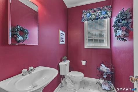 63 Cobblestone Court Newington CT 06111