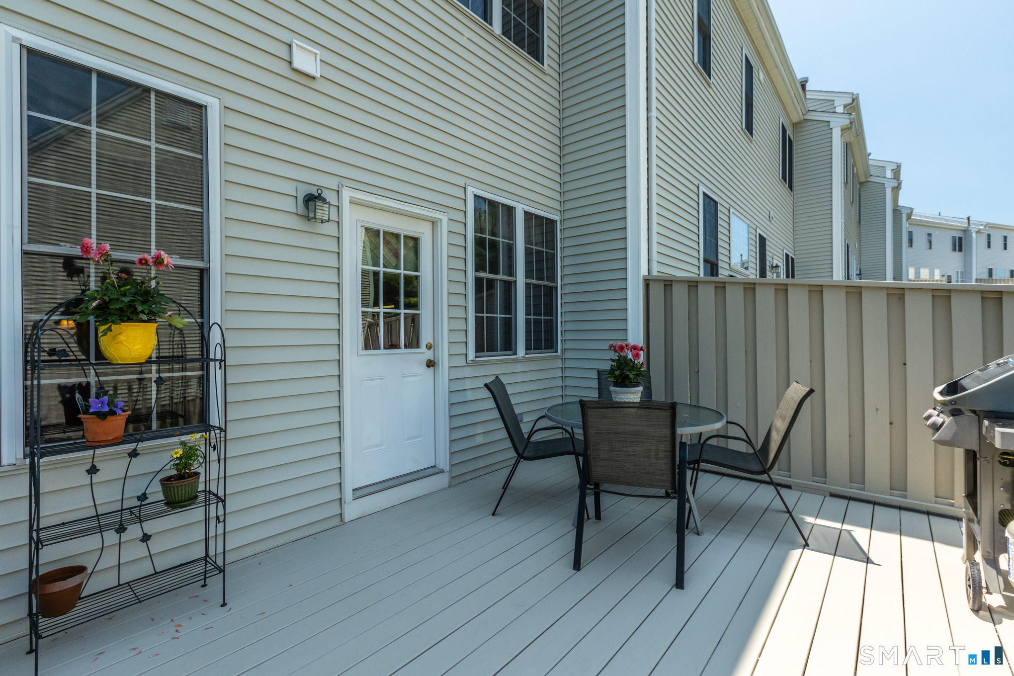 63 Cobblestone Court Newington CT 06111