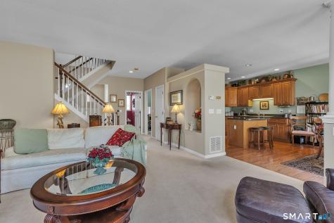 63 Cobblestone Court Newington CT 06111