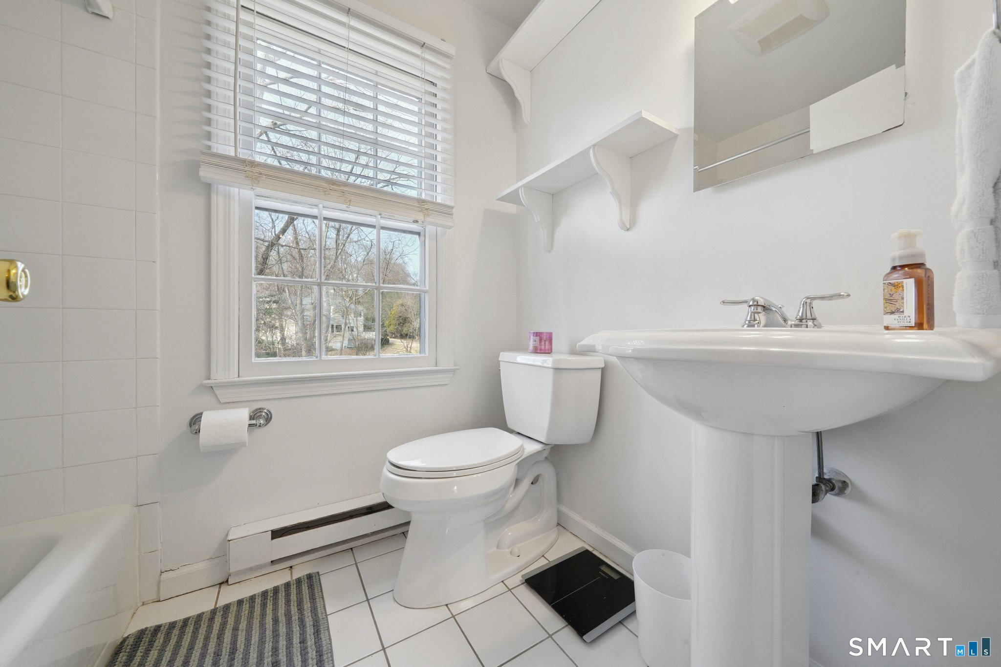 84 Parade Hill Road New Canaan CT 06840