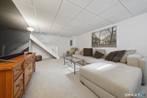 84 Parade Hill Road New Canaan CT 06840