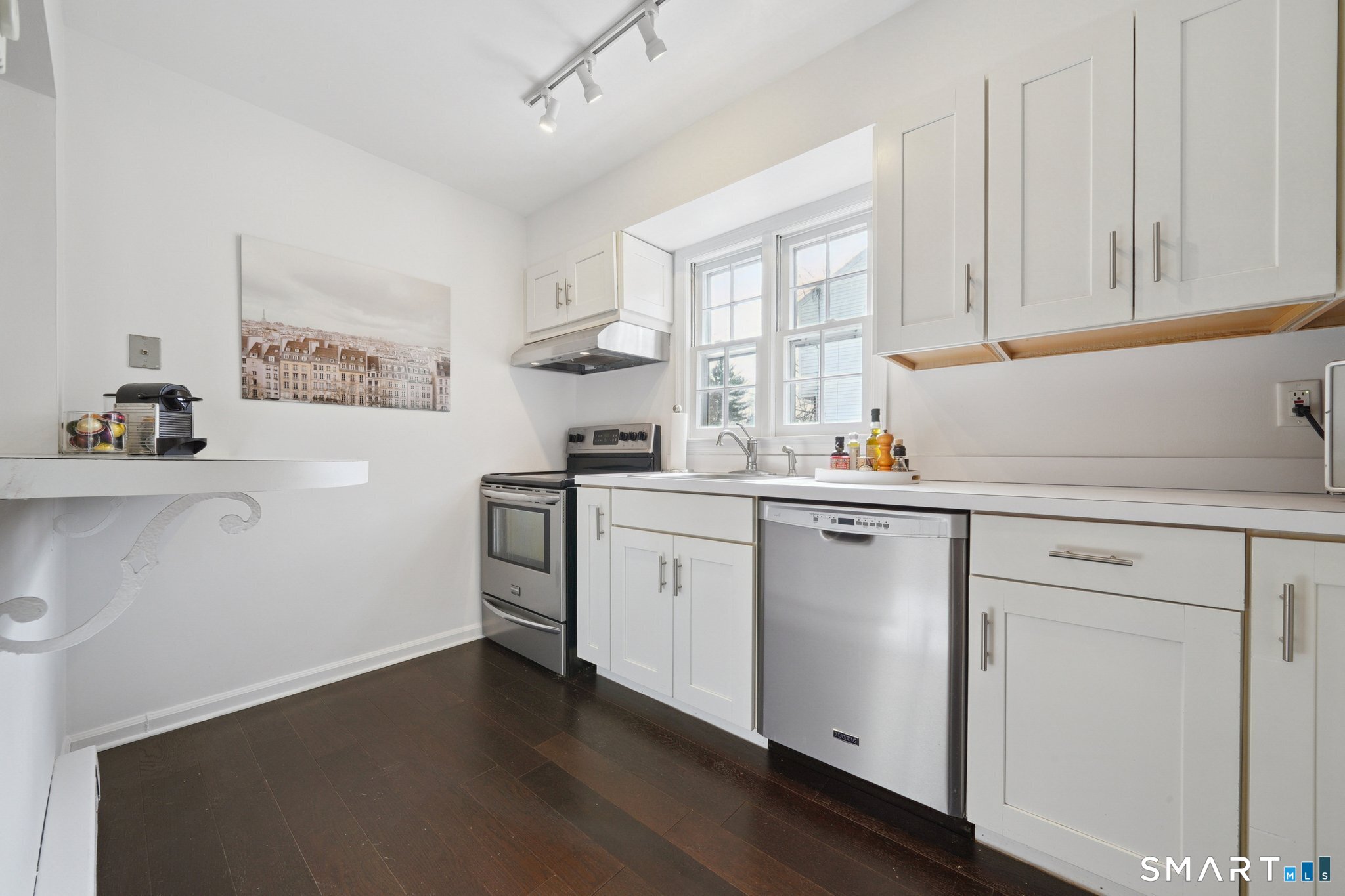 84 Parade Hill Road New Canaan CT 06840