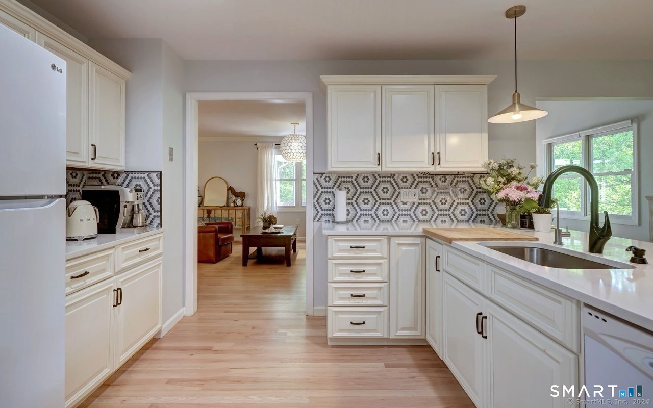 9 Canterbury Road Hamden CT 06514