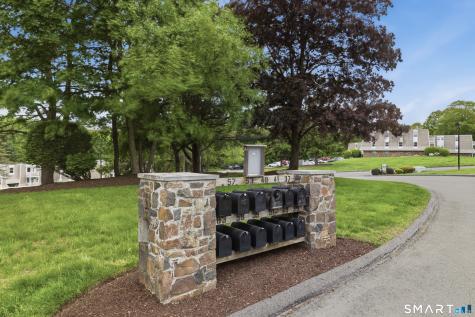 61 Greenview Drive Rocky Hill CT 06067