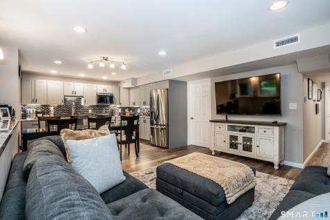 7 Kensington Park Bloomfield CT 06002