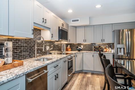 7 Kensington Park Bloomfield CT 06002