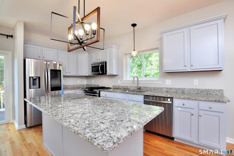 43 Kennison Court South Windsor CT 06074