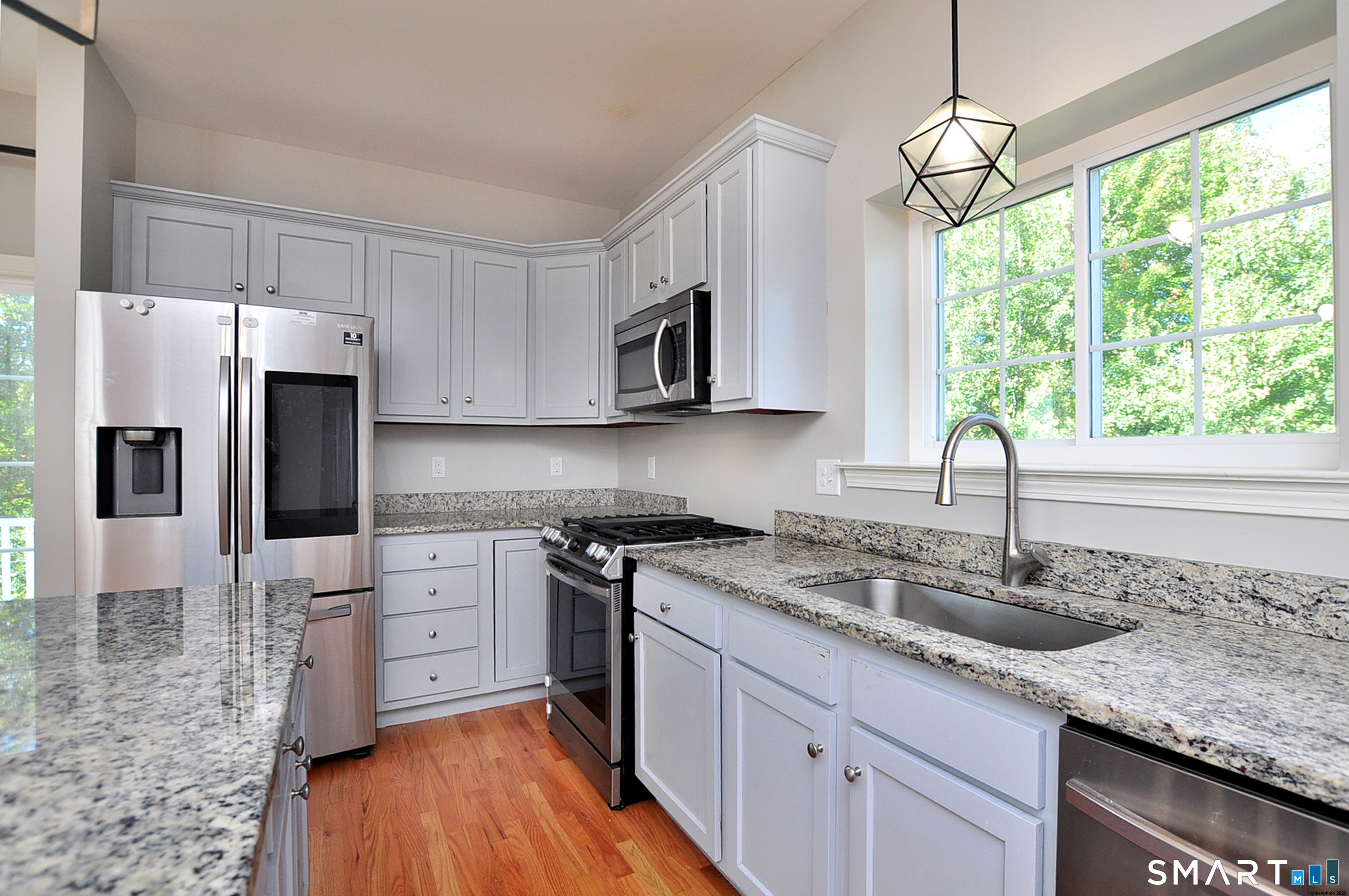 43 Kennison Court South Windsor CT 06074